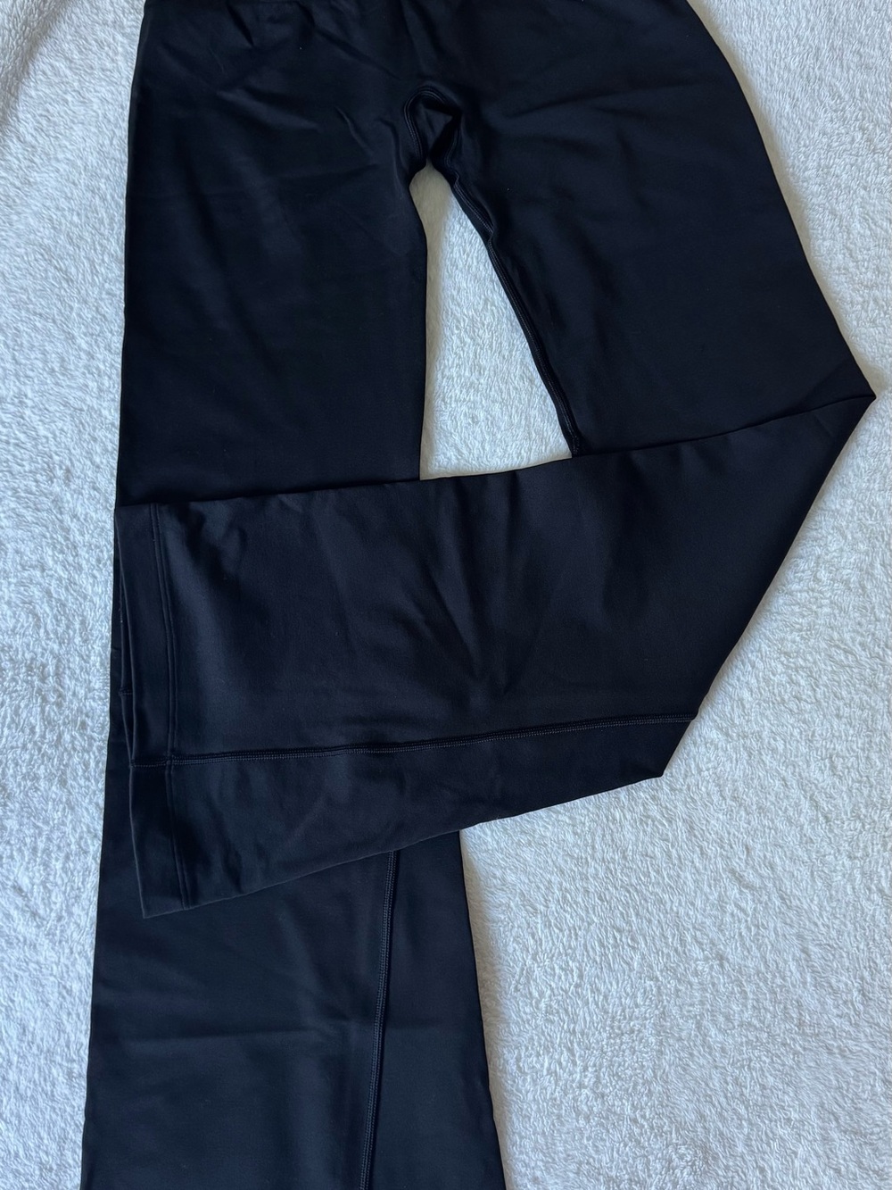 Gymshark Soft Sculpt Flared Leggings - Picture 4 of 6
